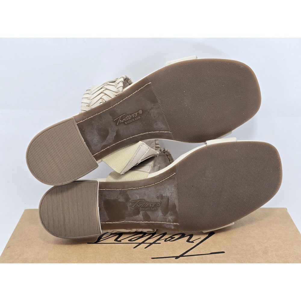 NIB Trotters Women's Nalane Sandals - Color Ivory - Size 8 Wide - Picture 11 of 13